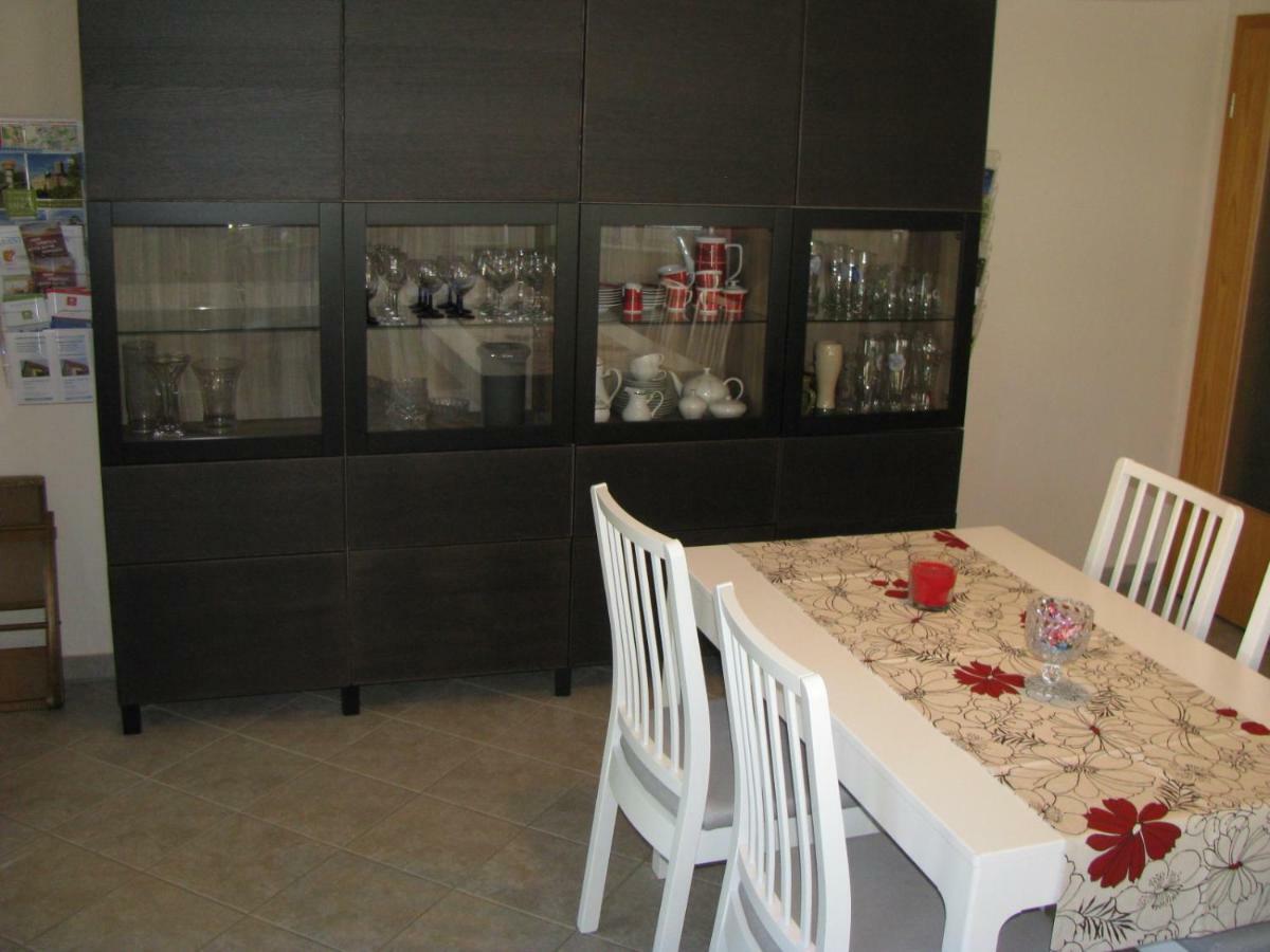Ferienwohnung Herbsleben Екстериор снимка