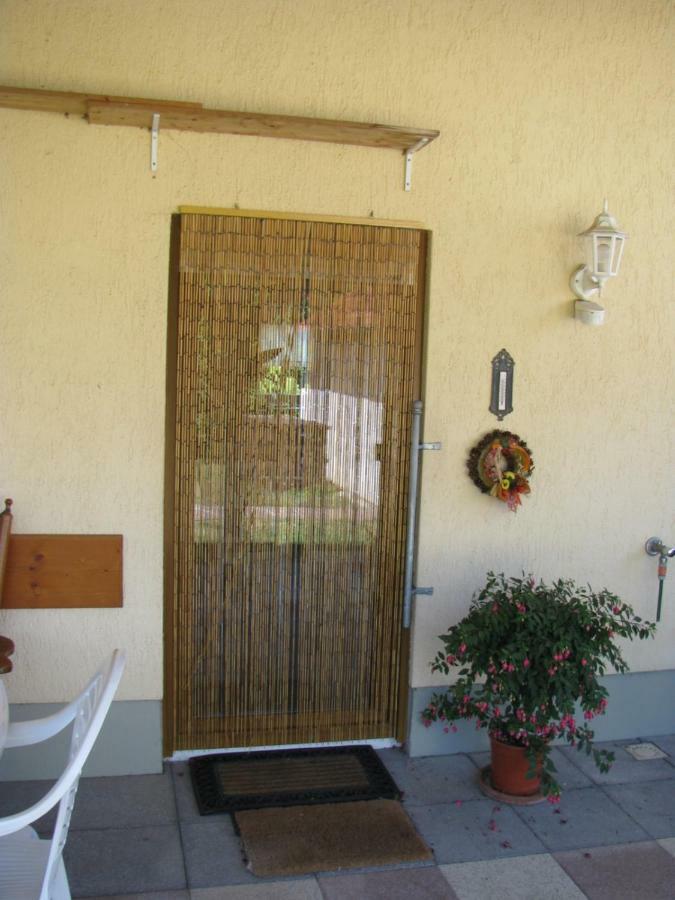 Ferienwohnung Herbsleben Екстериор снимка