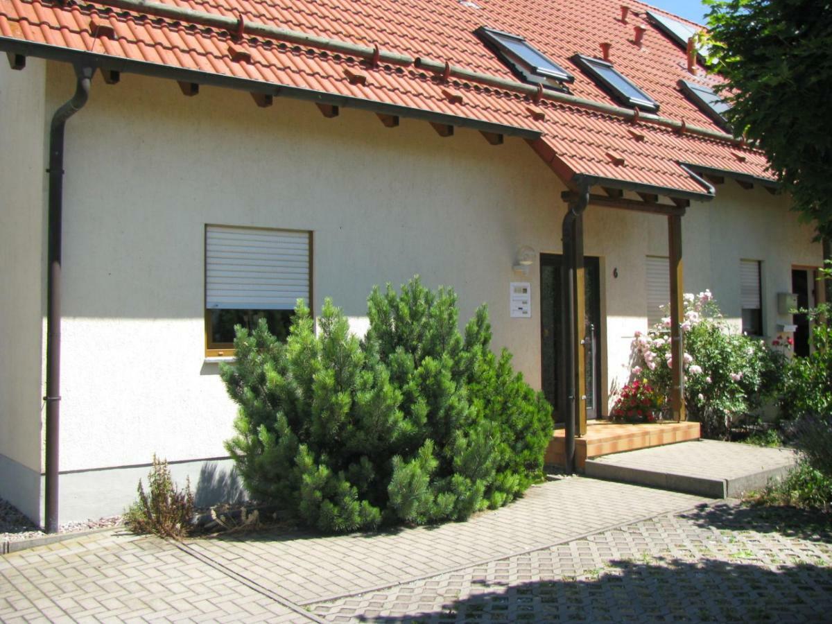 Ferienwohnung Herbsleben Екстериор снимка