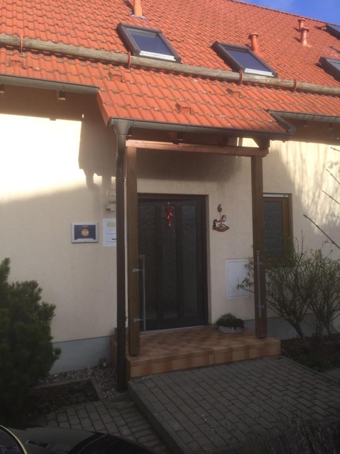 Ferienwohnung Herbsleben Екстериор снимка